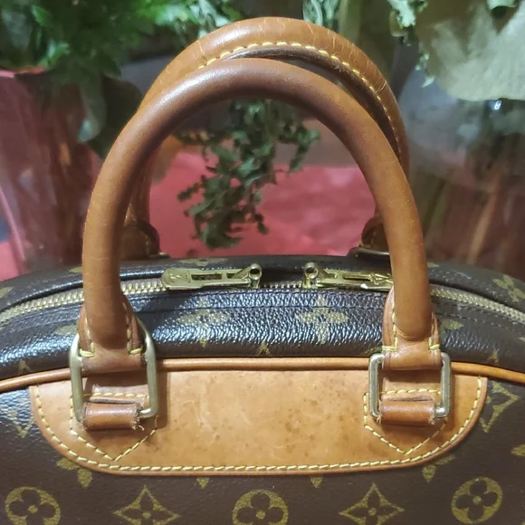 Louis Vuitton Trouville Monogram Satchel - Picture 5 of 12